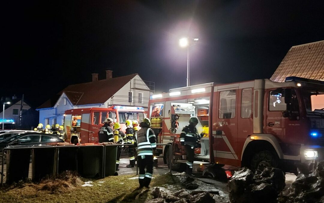 B05-Zimmerbrand Brandeinsatz