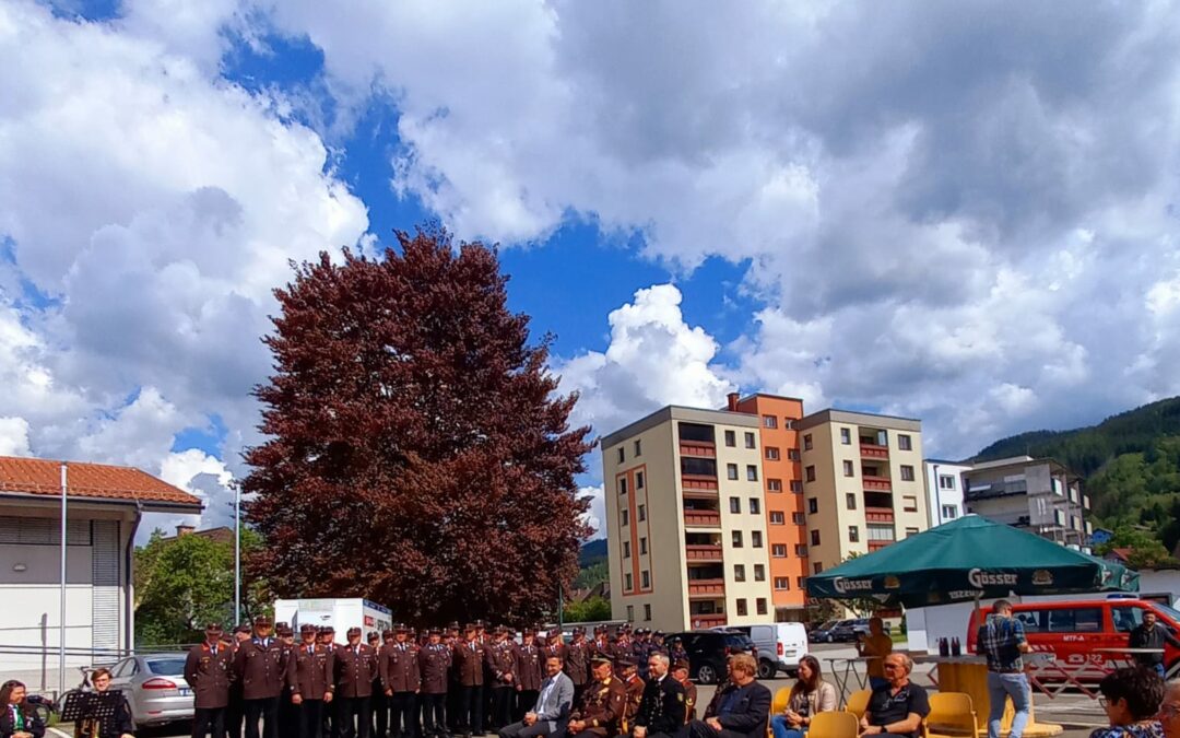 Einweihung der Feuerwehrausrüstung und Florianischoppen